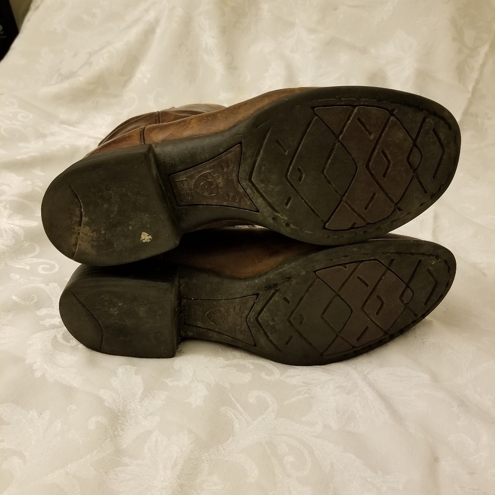 Ariat - Picture 4 of 5